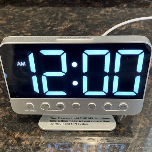 Digital led alarm clock - alarm, snooze